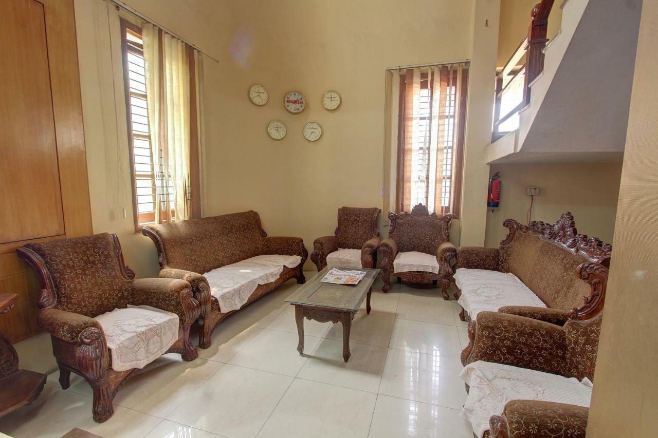 Hotel Rajsangam International Badami Eksteriør bilde